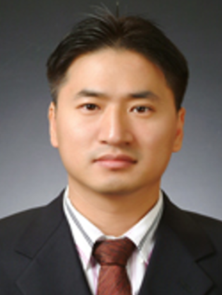 김태윤
